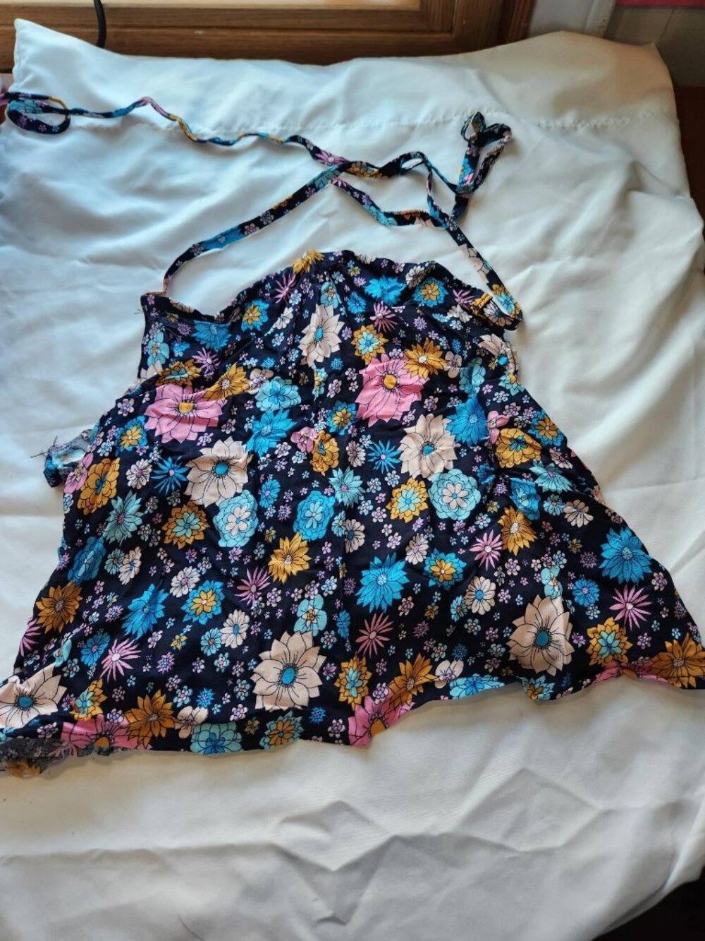 Casey Cropped Halter Top Groovy Navy / One Size